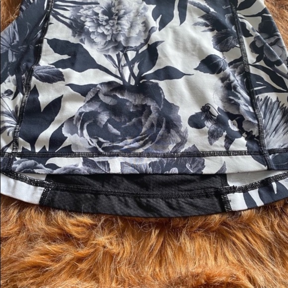 Sz 6 Lululemon push your limits tank top - Picture 8 of 12